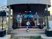 Basnight’s Lone Cedar Outer Banks Seafood Restaurant, Live Music: The Mo-rons